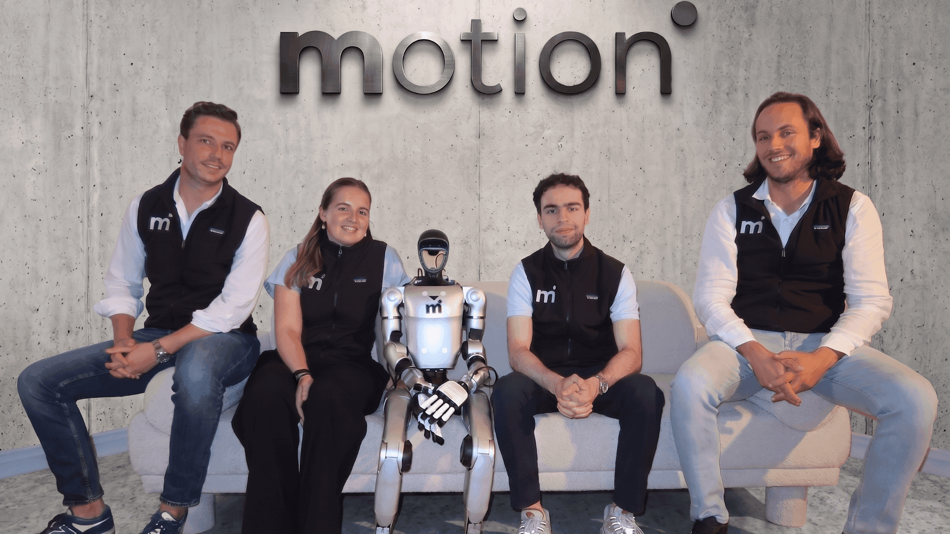 Das Motion-Team mit seinem humanoiden Roboter