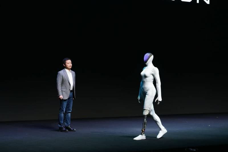 JoyIn wirft OpenAI Ideenklau vor — und stellt das Roboter-Modell Aether vor