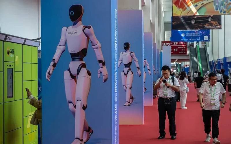 Humanoider Roboter auf einer Robotikmesse in Tokio (Quelle: Humanoid Guide)