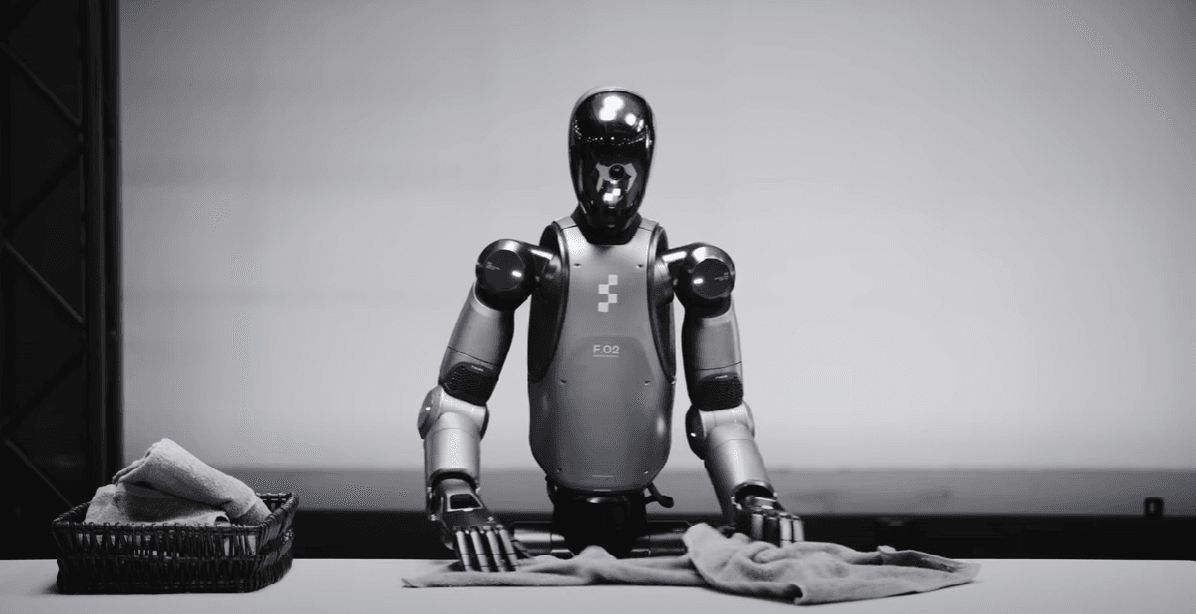 Figure 02 faltet Handtücher – humanoide Roboter lernen solche Aufgaben aus Videodaten