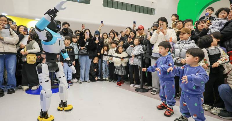 Humanoide Roboter bei einer Vorführung in Seoul Quelle: Humanoid Guide