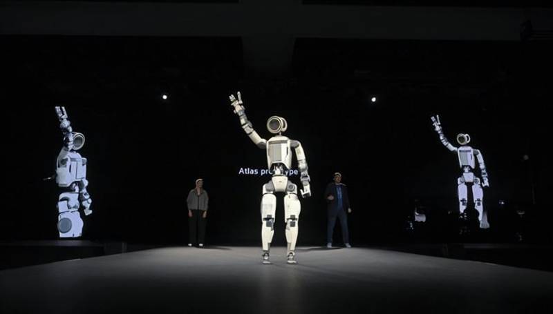 Atlas auf der Bühne: Hyundai präsentierte den Boston-Dynamics-Humanoiden als künftigen Werksarbeiter Quelle: Humanoid Gu