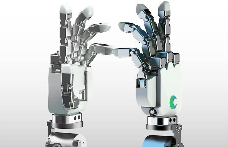 Zwei robotische Hände im Studio — andere Hersteller setzen auf möglichst menschenähnliche Formen Quelle: Tesollo